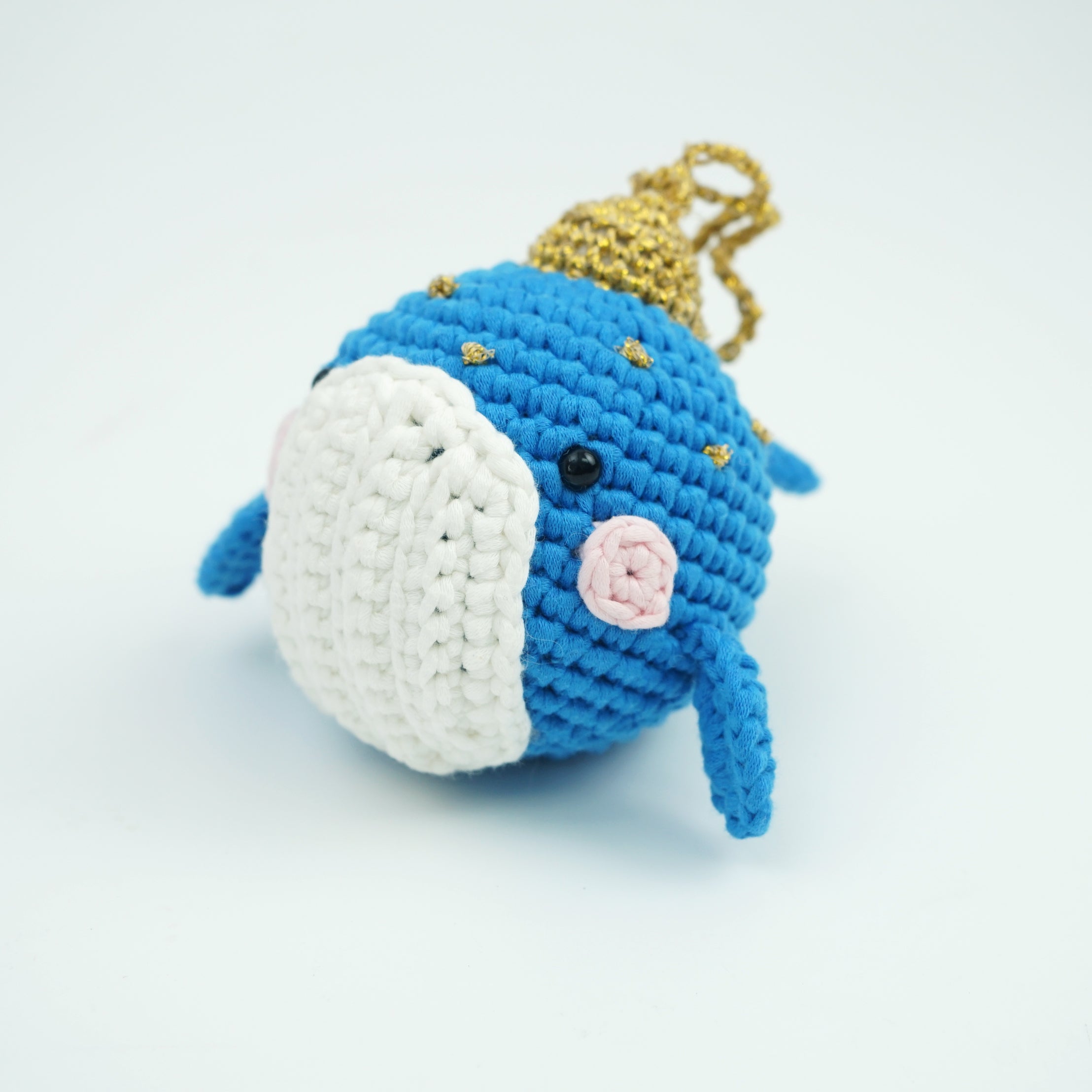 Whale beginner crochet kit by yammiami