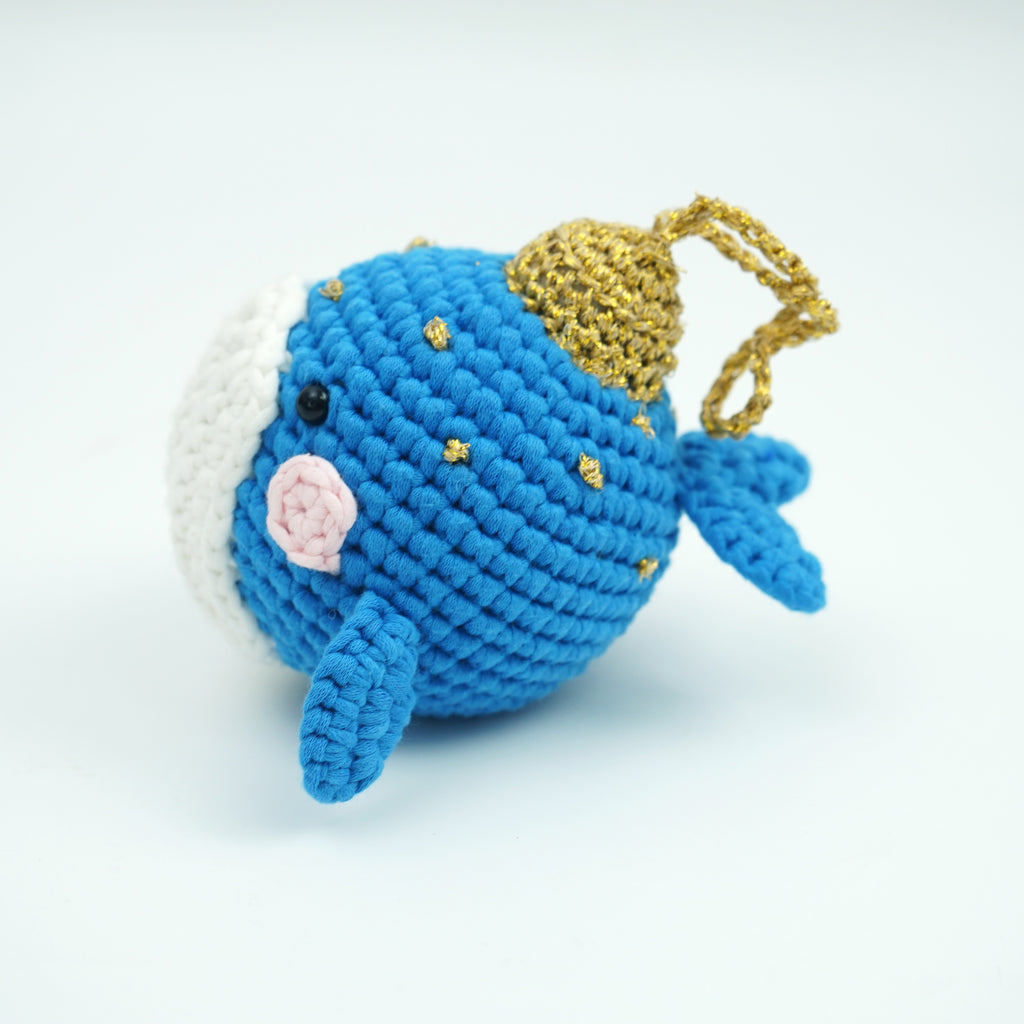 Whale beginner crochet kit by yammiami